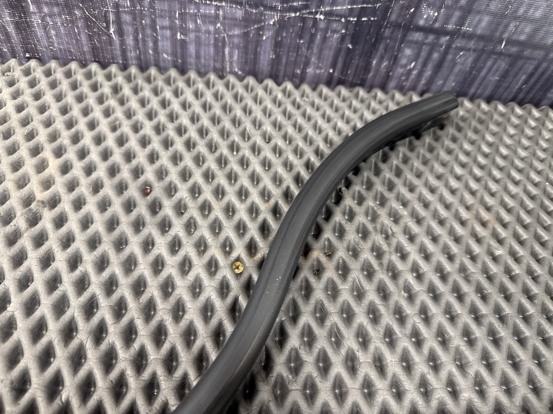 Подкапотный уплотнитель, 920 рублей, Красноярск