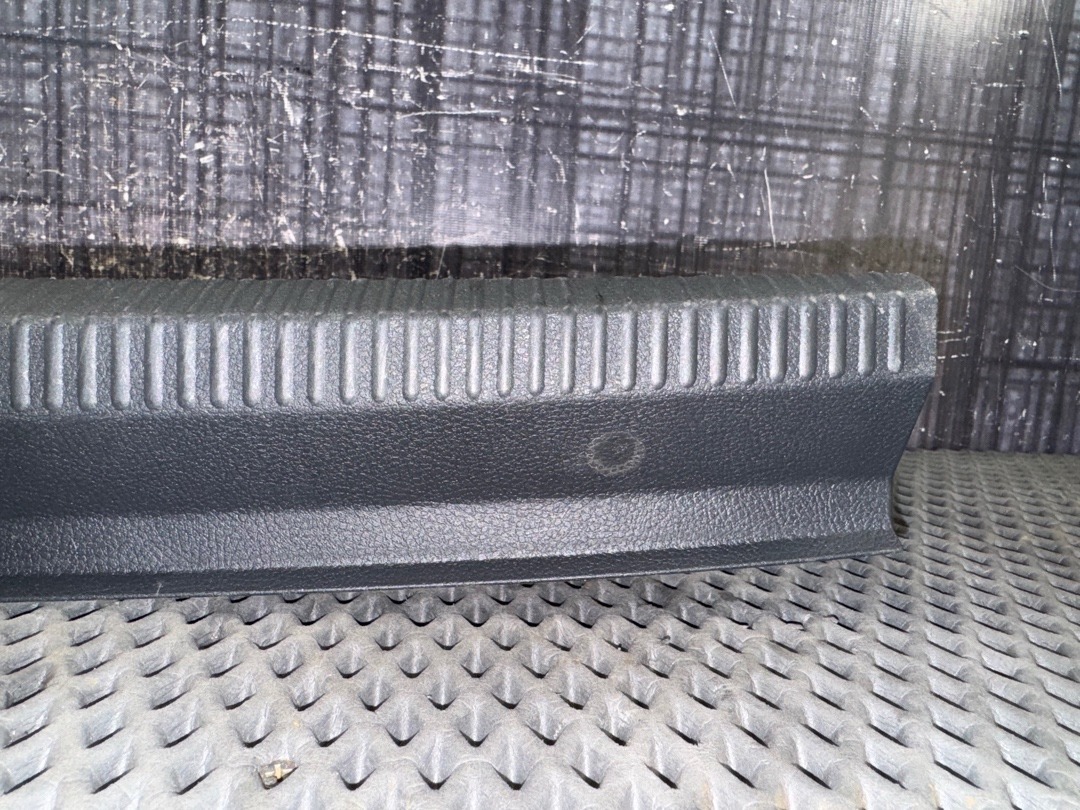 Пластик багажника, 1230 рублей, Красноярск