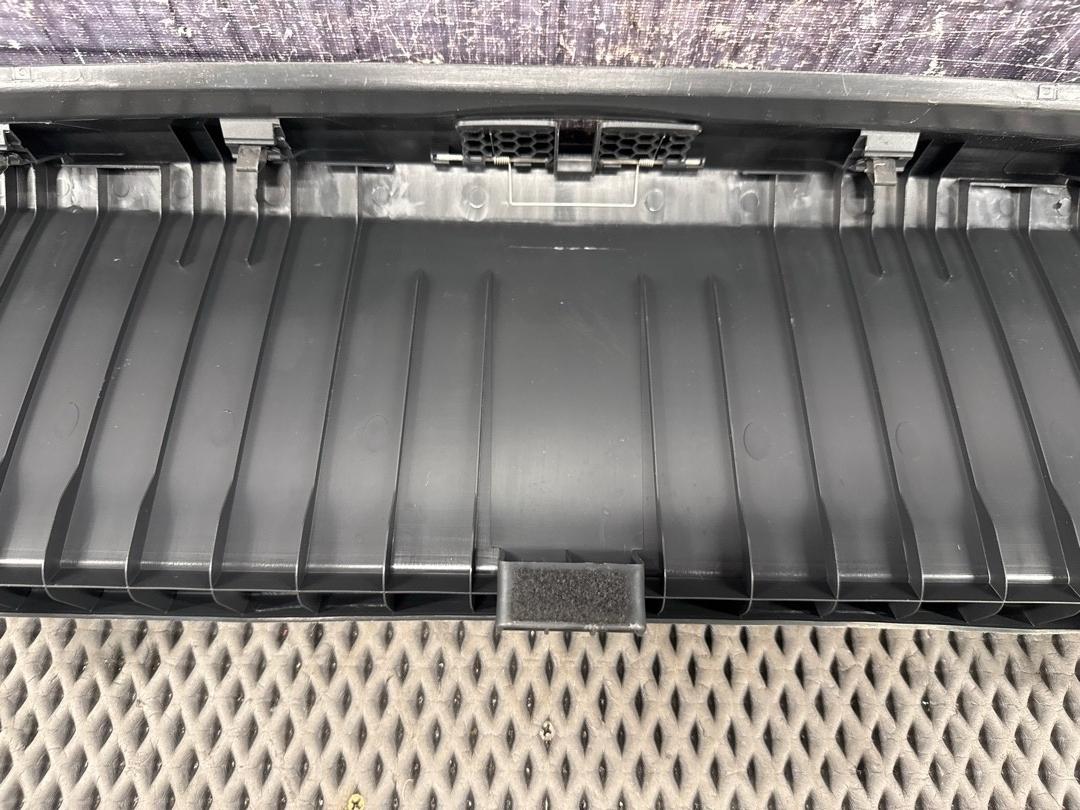 Пластик багажника, 1230 рублей, Красноярск