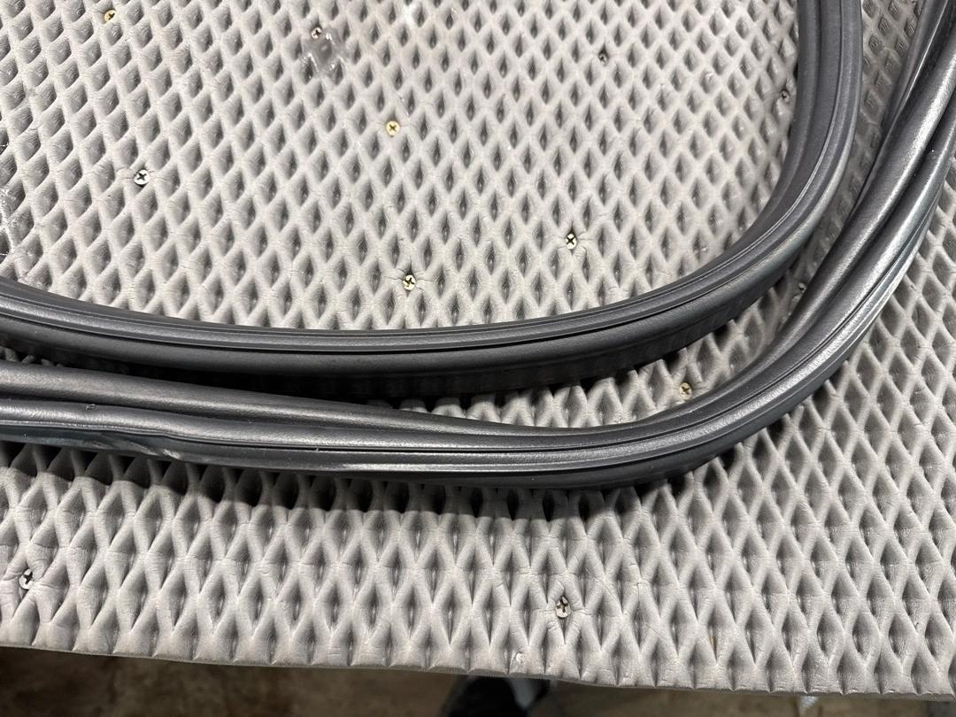 Уплотнитель крышки багажника, 1760 рублей, Красноярск