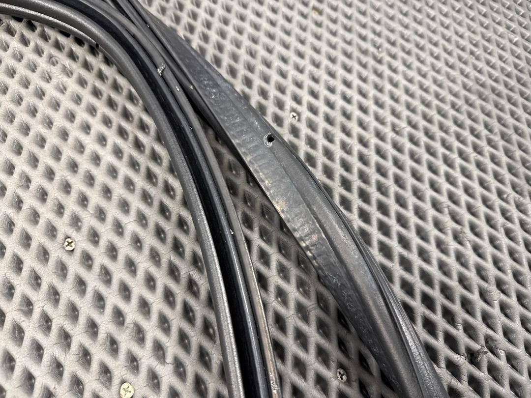 Уплотнитель крышки багажника, 1760 рублей, Красноярск