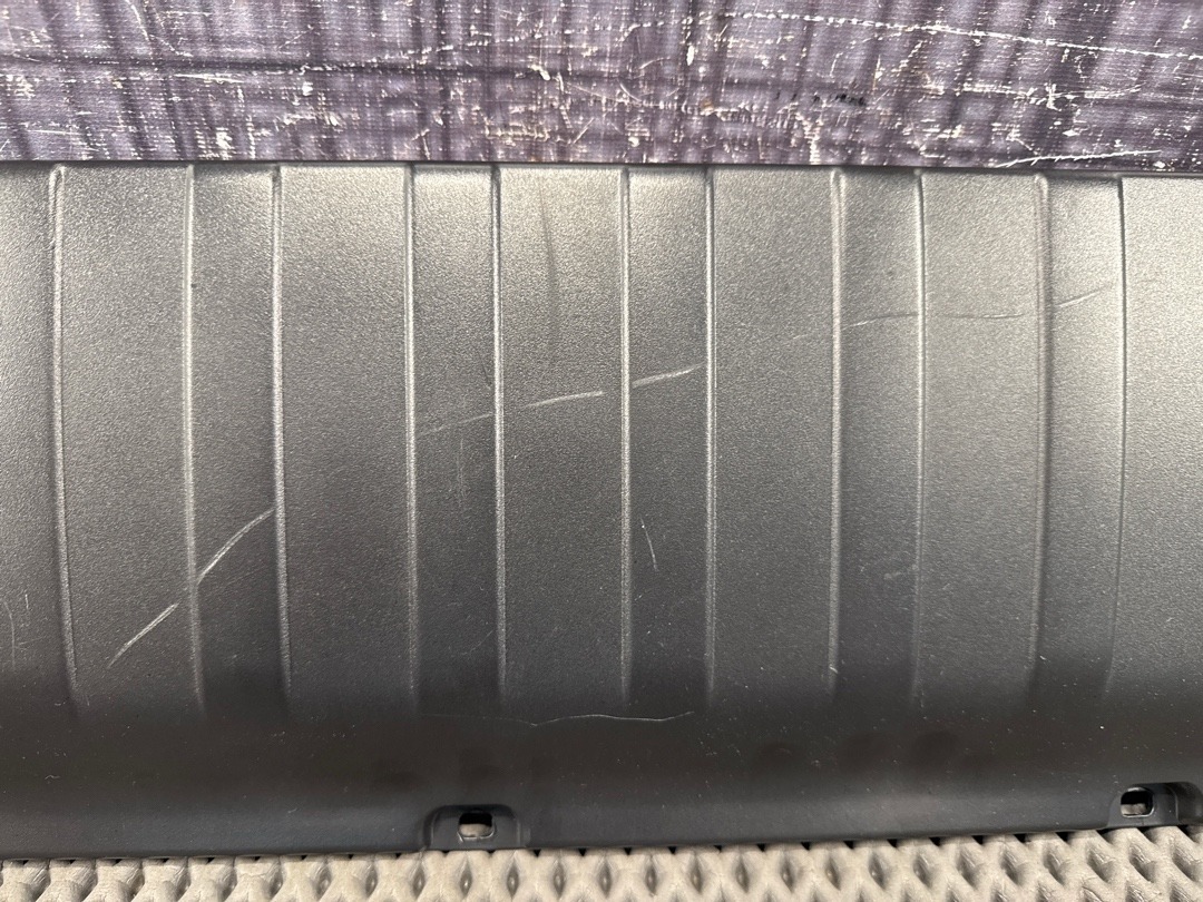 Пластик крышки багажника, 1470 рублей, Красноярск