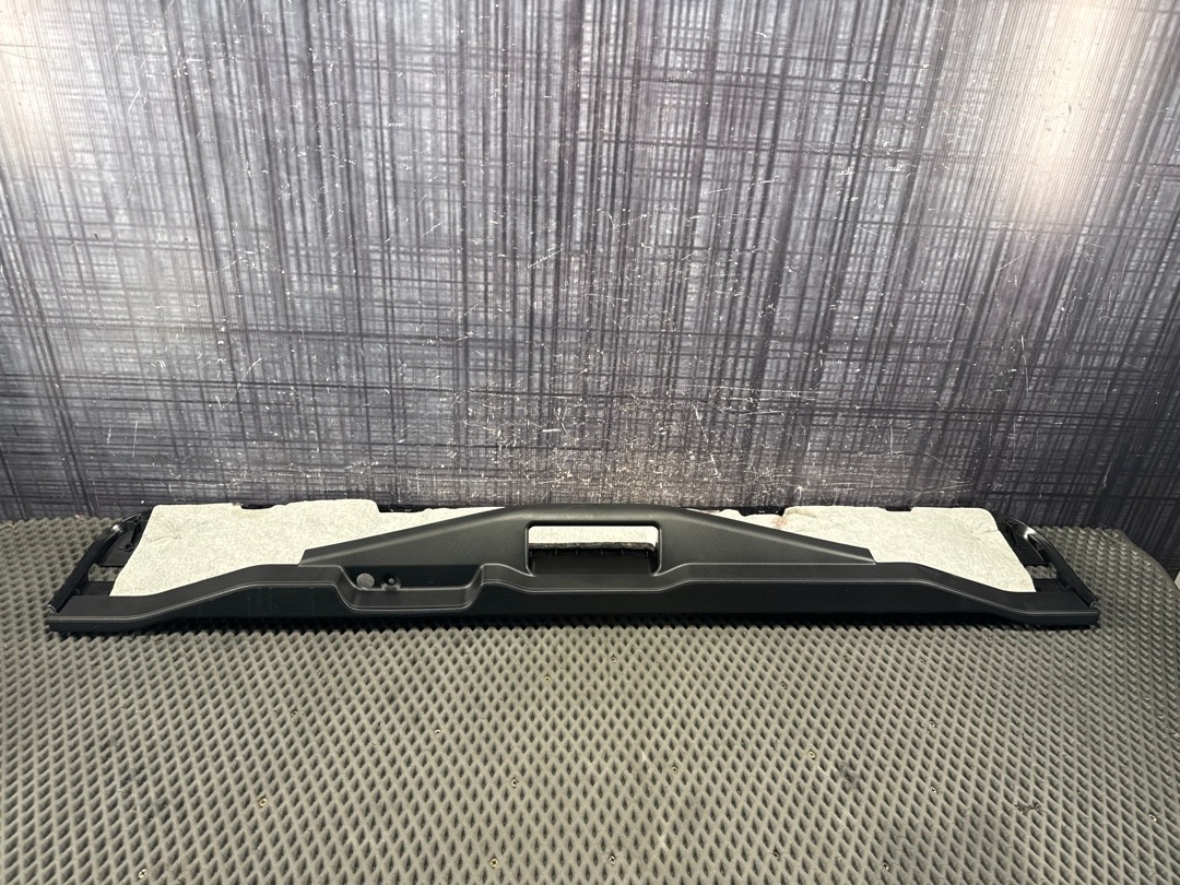 Пластик крышки багажника, 1470 рублей, Красноярск