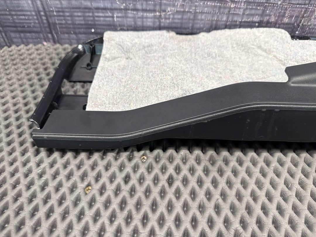 Пластик крышки багажника, 1470 рублей, Красноярск