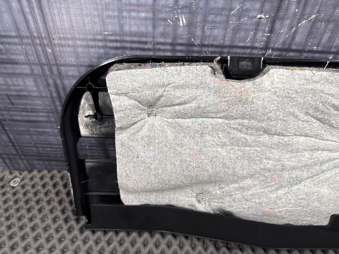 Пластик крышки багажника, 1470 рублей, Красноярск