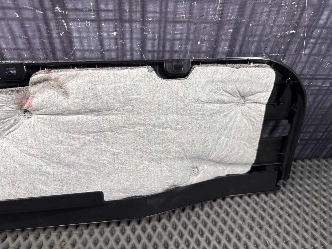 Пластик крышки багажника, 1470 рублей, Красноярск