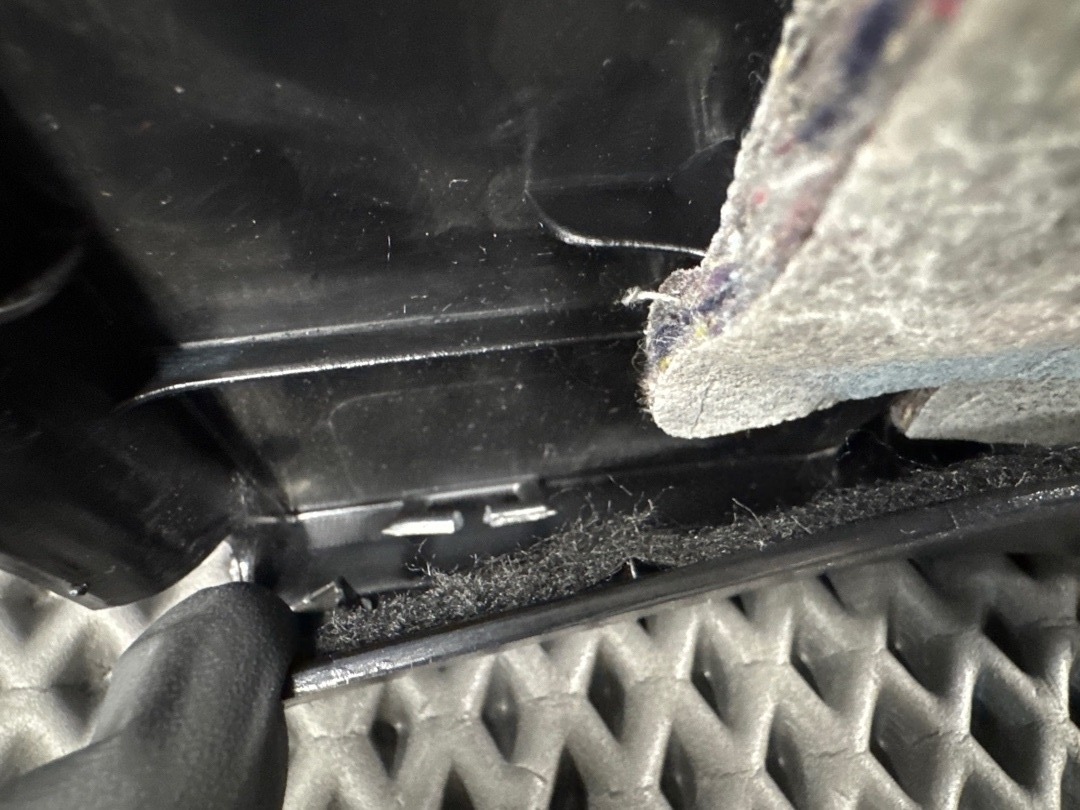 Пластик крышки багажника, 1470 рублей, Красноярск