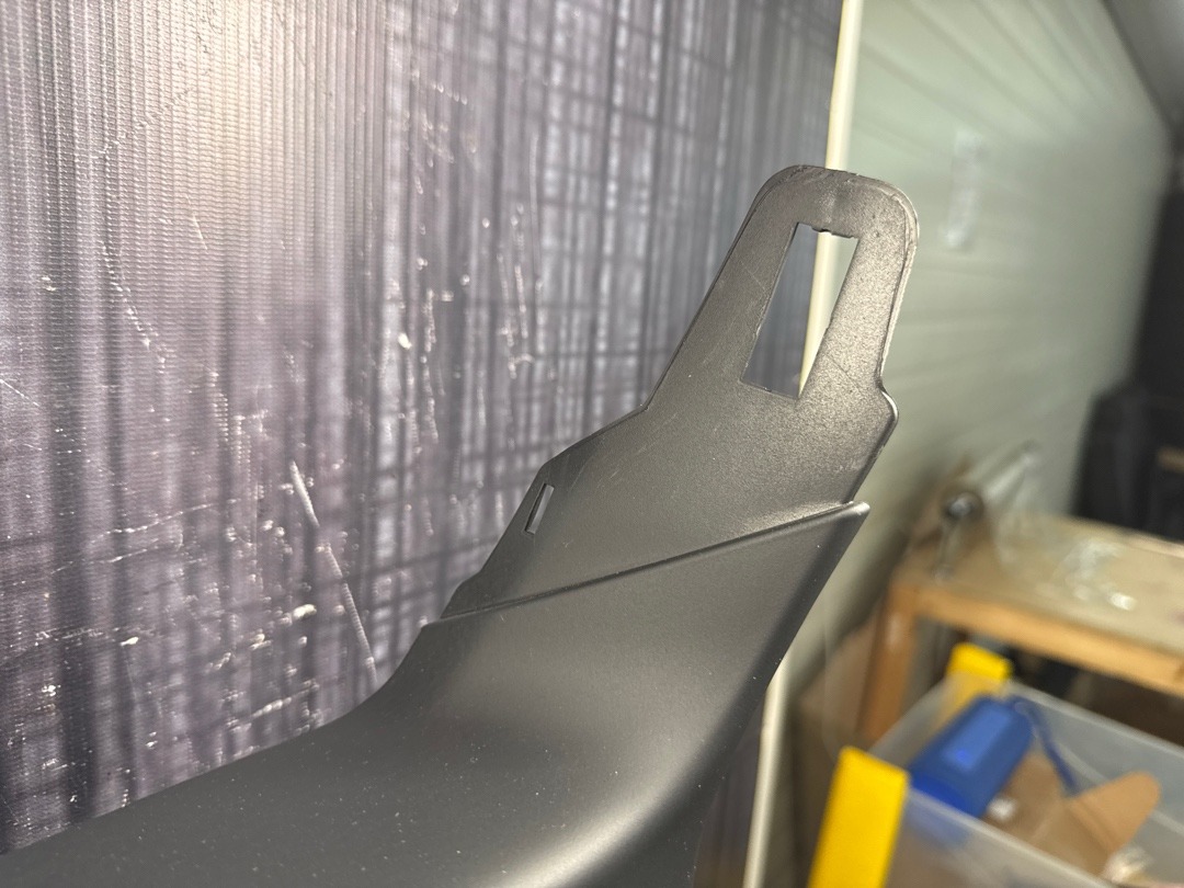 Обшивка крышки багажника, 1870 рублей, Красноярск