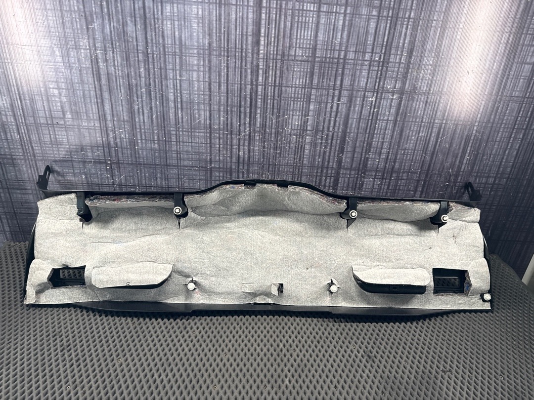 Обшивка крышки багажника, 1870 рублей, Красноярск