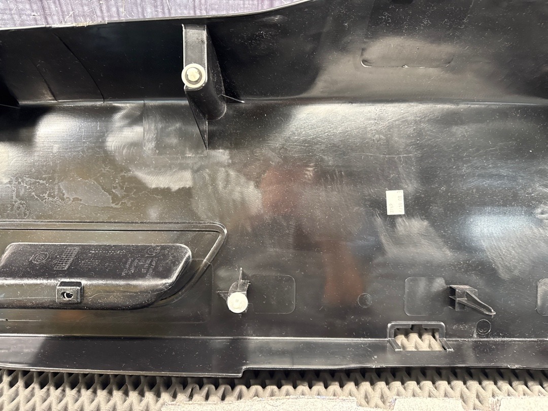 Обшивка крышки багажника, 1870 рублей, Красноярск