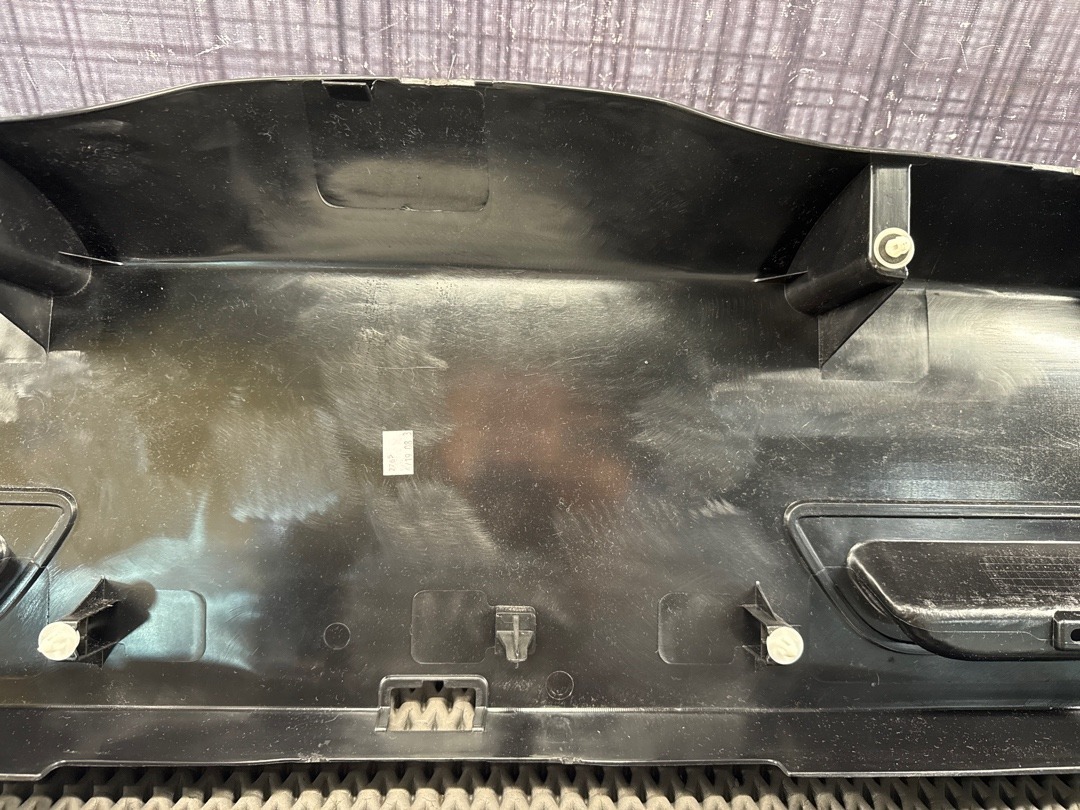 Обшивка крышки багажника, 1870 рублей, Красноярск