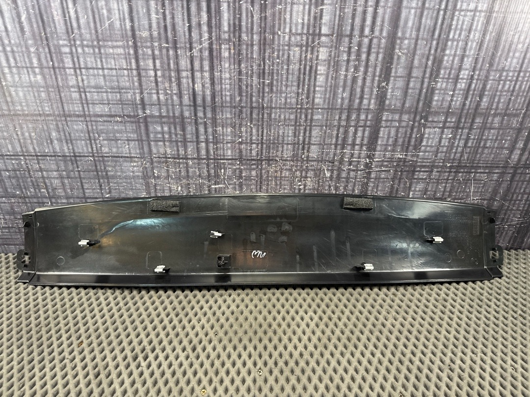 Пластик крышки багажника, 840 рублей, Красноярск