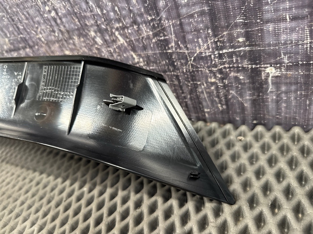 Пластик крышки багажника, 830 рублей, Красноярск