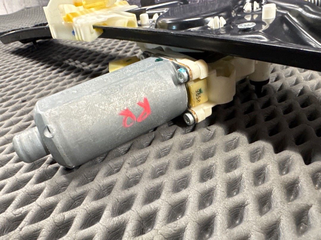 Стеклоподъемник, 2520 рублей, Красноярск