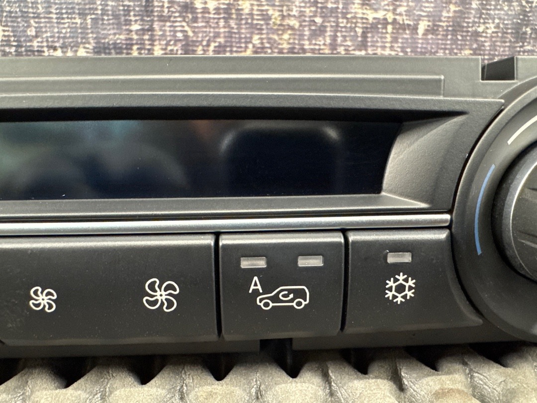 Блок управления климат-контролем, 8340 рублей, Красноярск