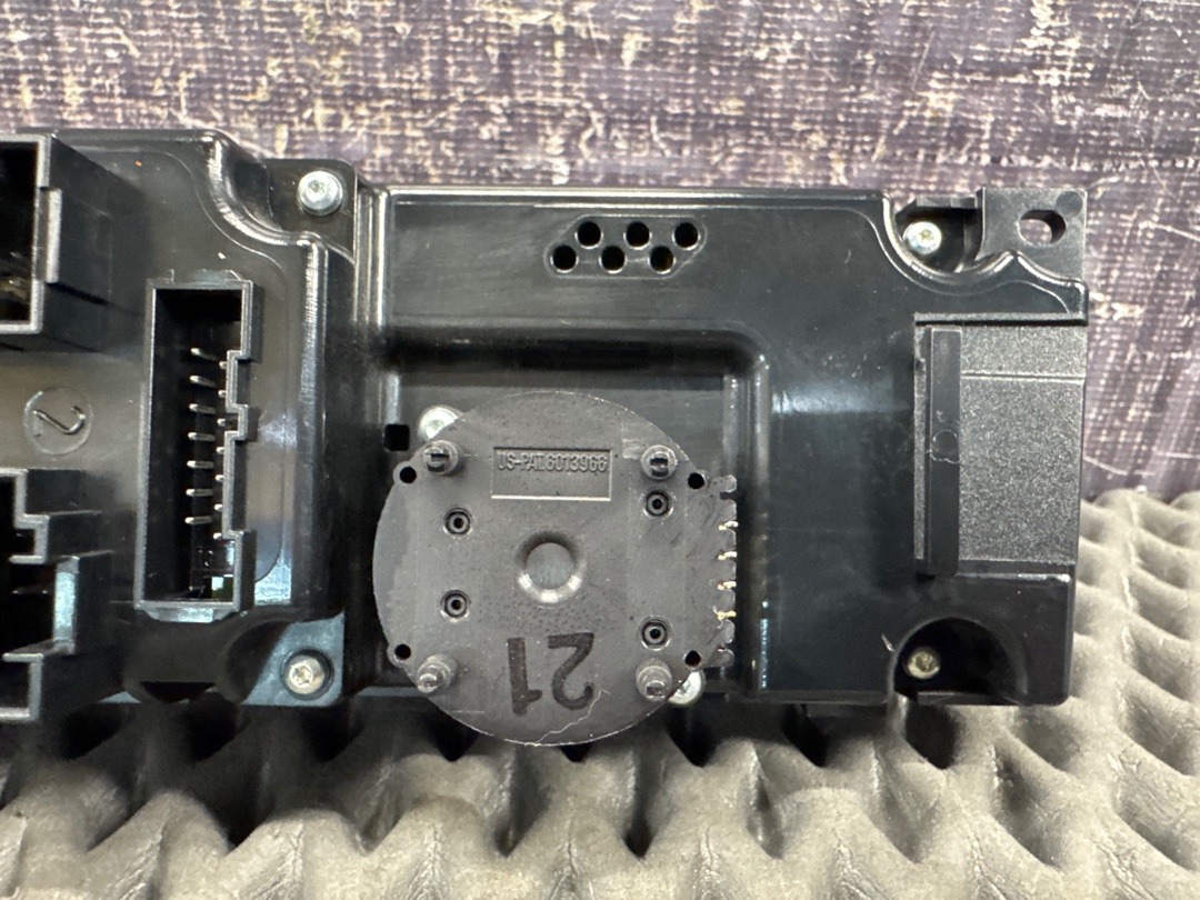 Блок управления климат-контролем, 8340 рублей, Красноярск