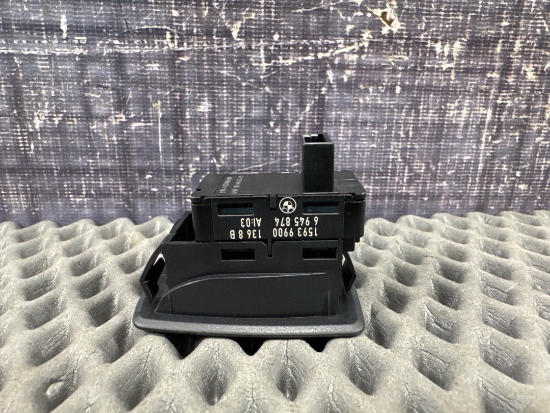 Кнопка стеклоподъемника, 620 рублей, Красноярск