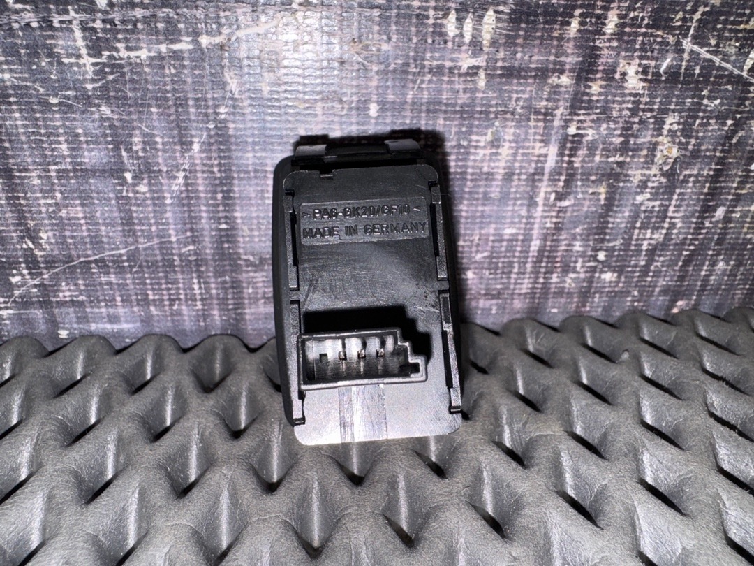 Кнопка стеклоподъемника, 620 рублей, Красноярск