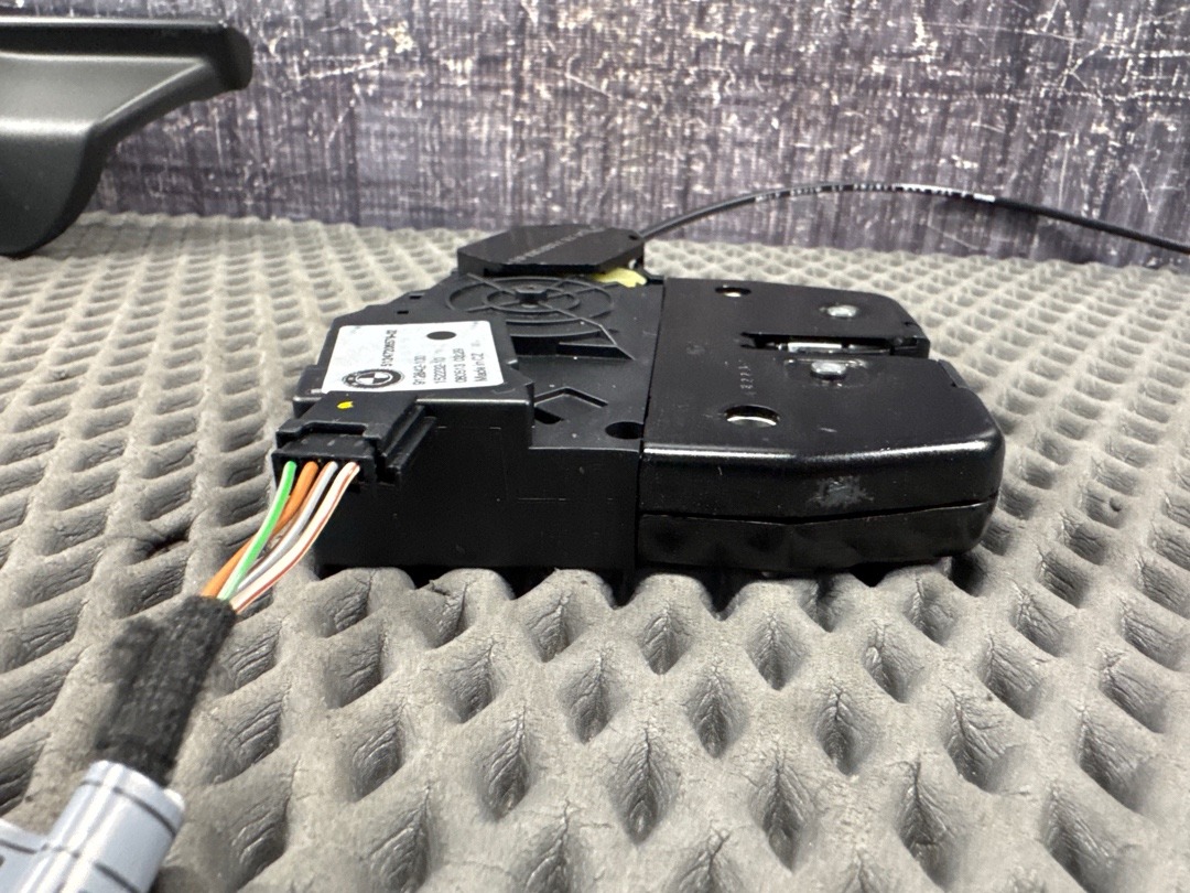 Замок багажника, 8960 рублей, Красноярск