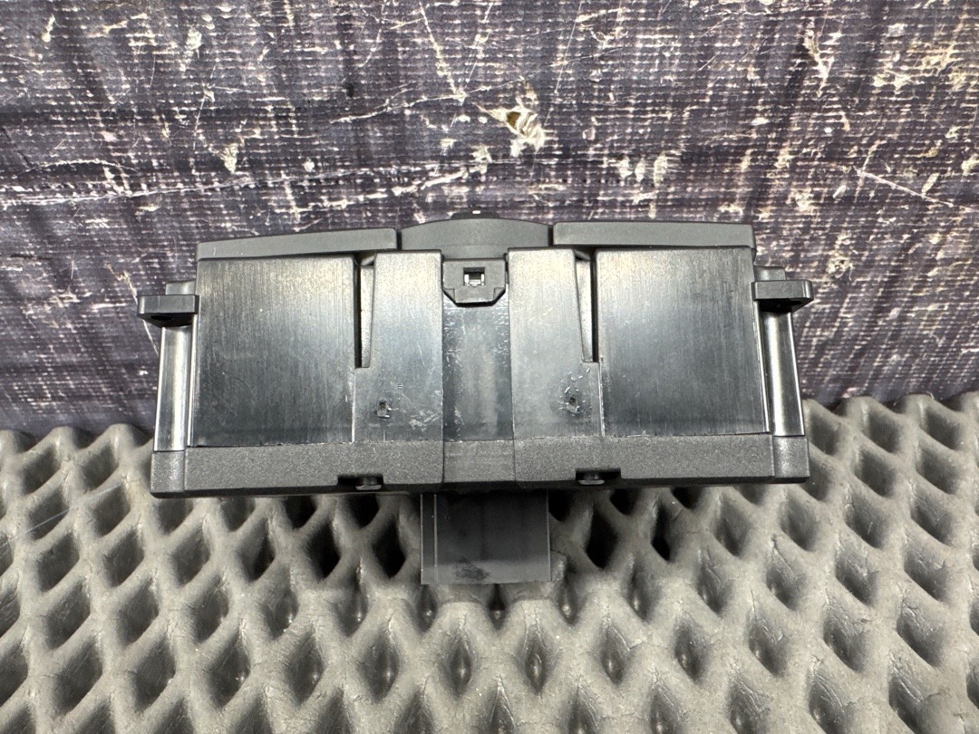 Переключатель света, 2610 рублей, Красноярск