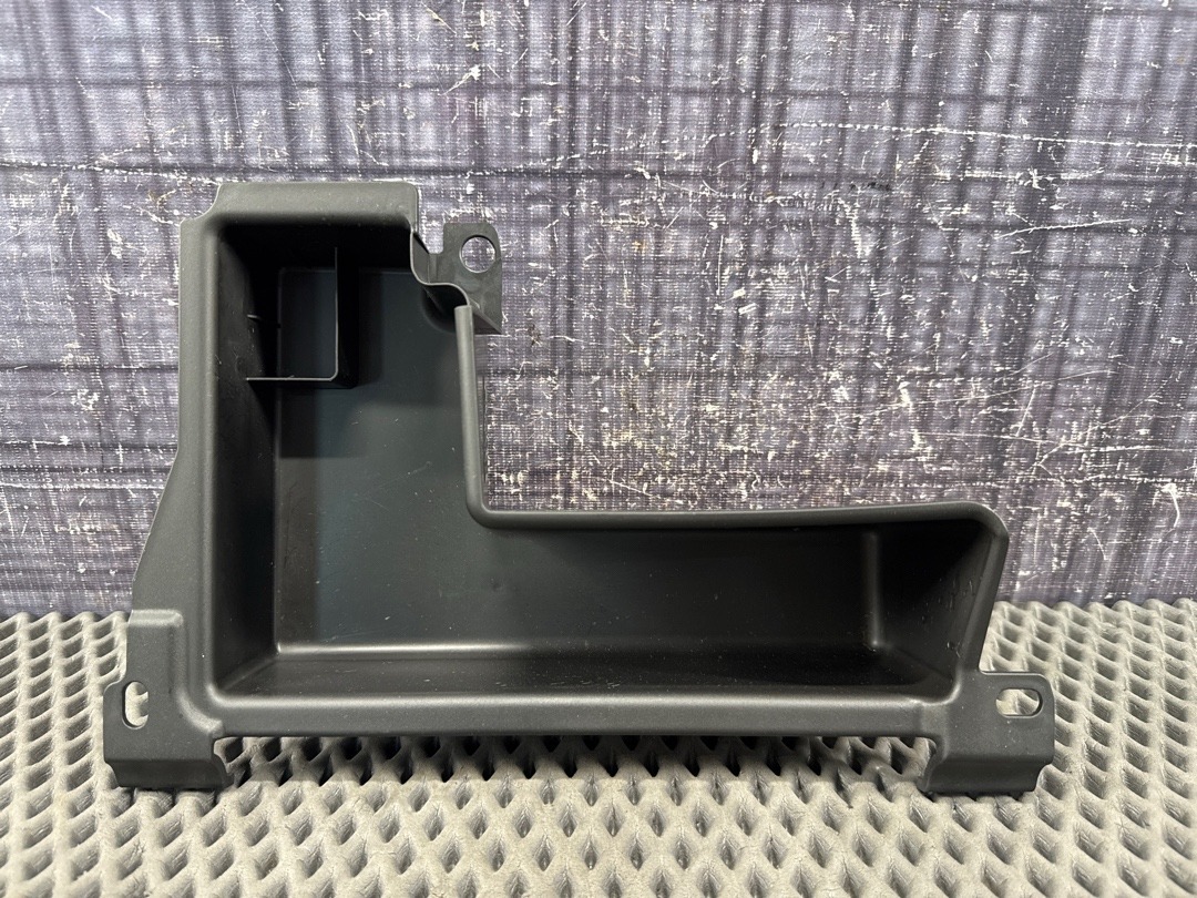 Пластик багажника, 630 рублей, Красноярск