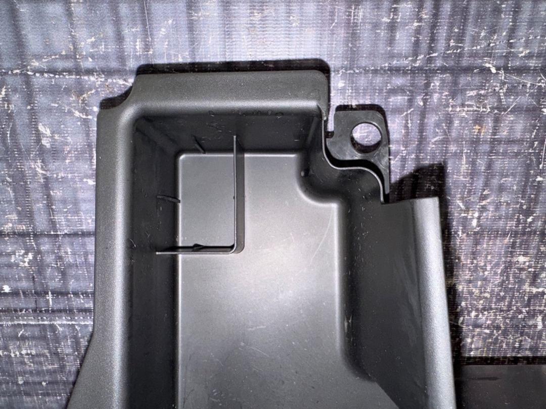 Пластик багажника, 630 рублей, Красноярск