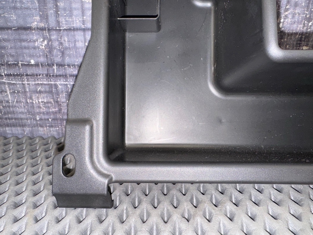 Пластик багажника, 630 рублей, Красноярск