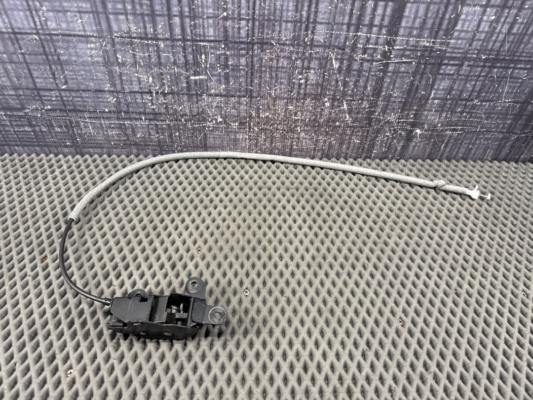 Замок багажника, 1050 рублей, Красноярск