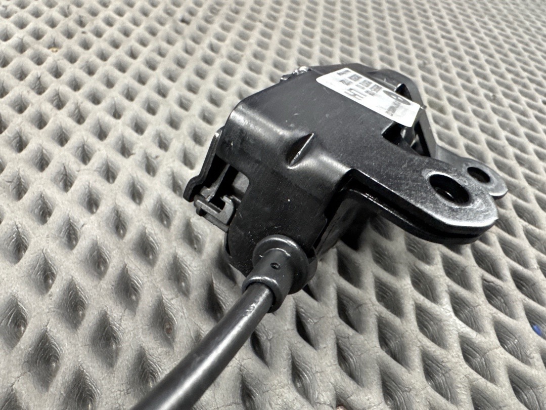 Замок багажника, 1050 рублей, Красноярск