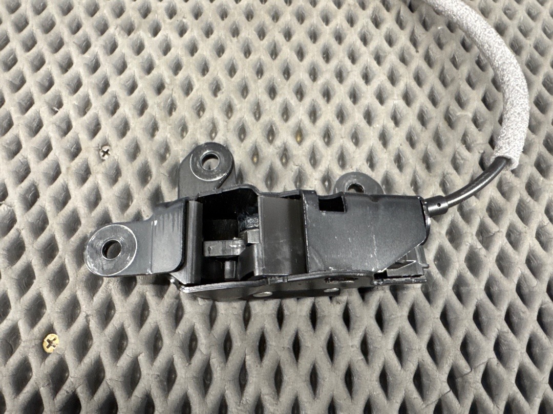 Замок багажника, 1050 рублей, Красноярск