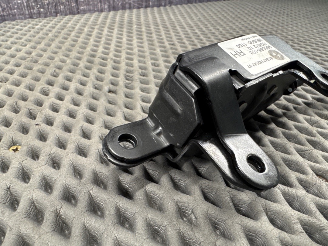 Замок багажника, 1050 рублей, Красноярск