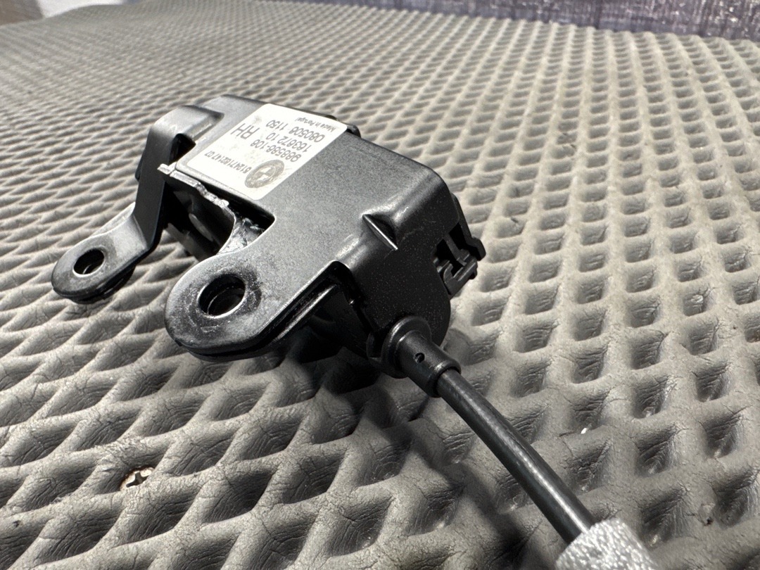 Замок багажника, 1050 рублей, Красноярск