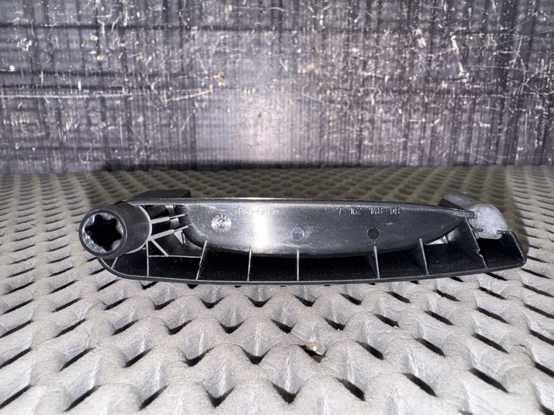 Ручка багажника, 630 рублей, Красноярск