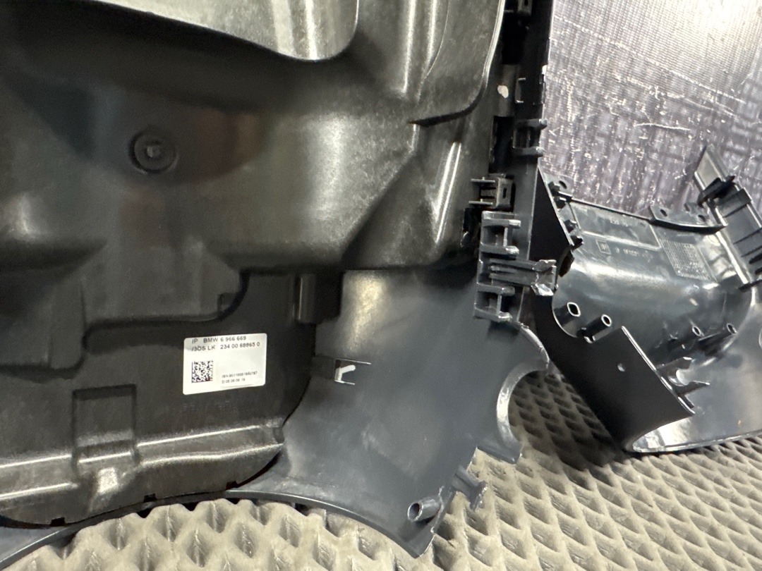 Кожух рулевой колонки, 870 рублей, Красноярск