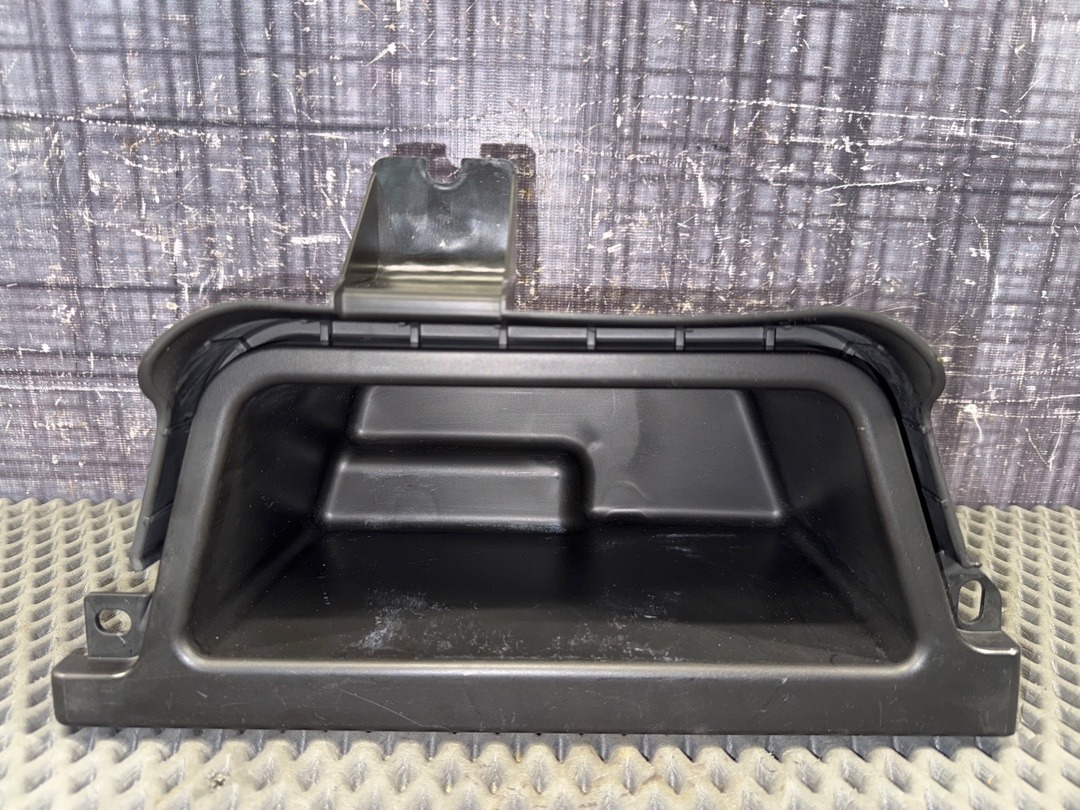 Пластик багажника, 840 рублей, Красноярск