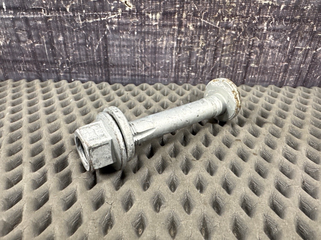 Болт развальный, 640 рублей, Красноярск