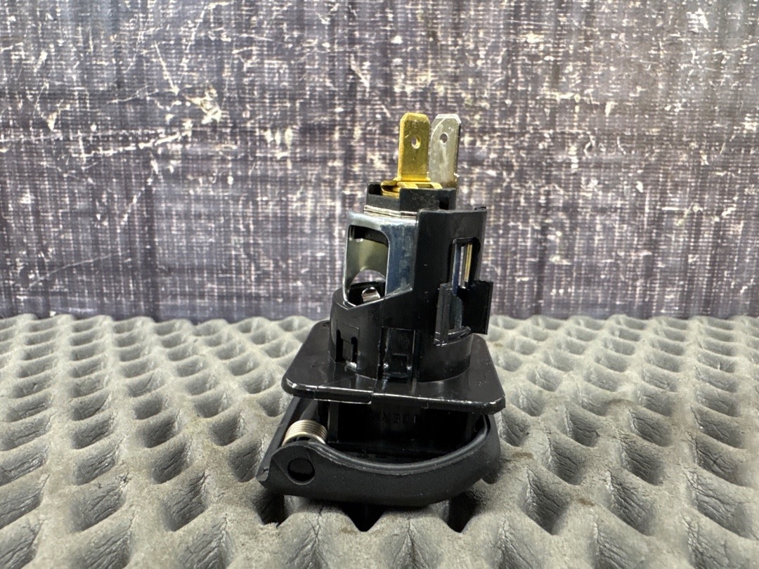 Розетка, 1070 рублей, Красноярск