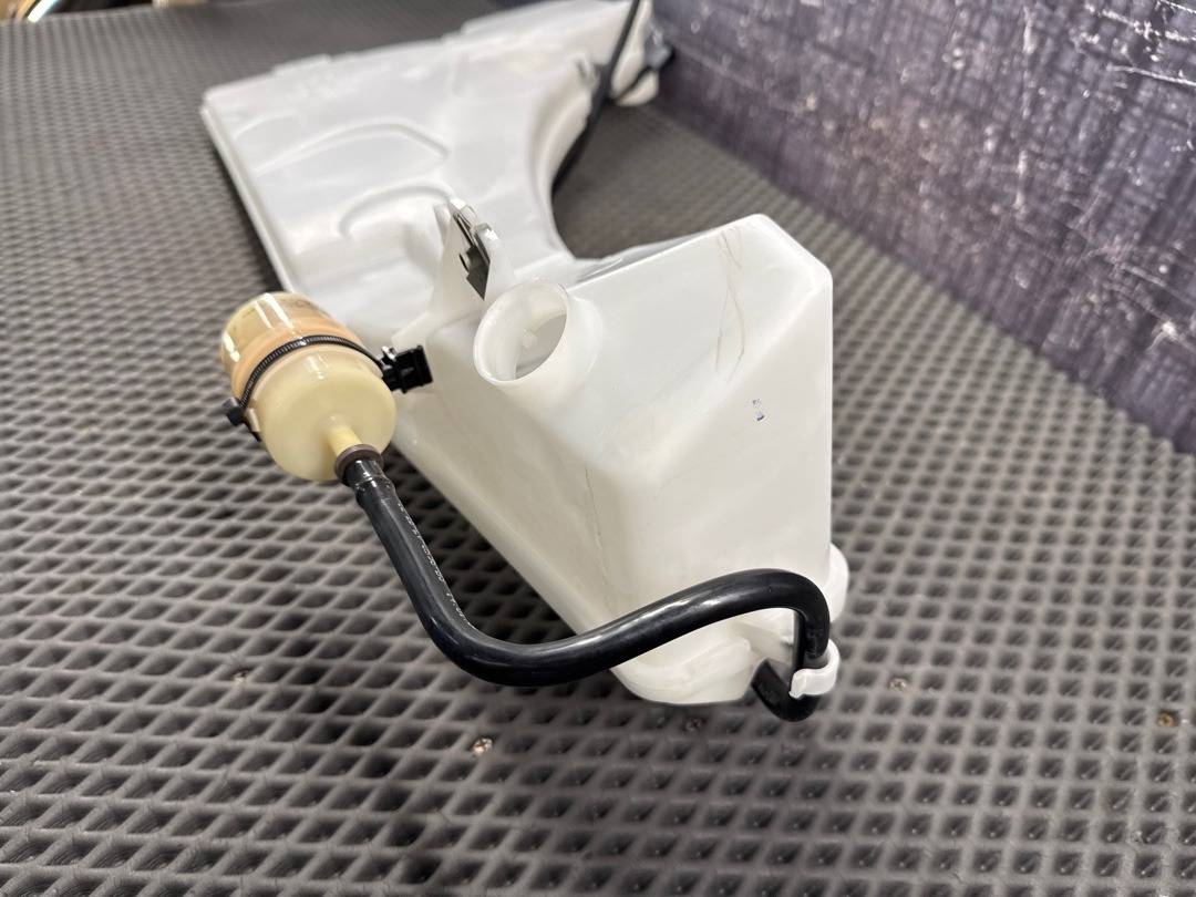 Бачок омывателя, 2360 рублей, Красноярск