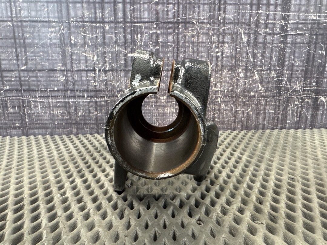 Кронштейн амортизатора, 1310 рублей, Красноярск