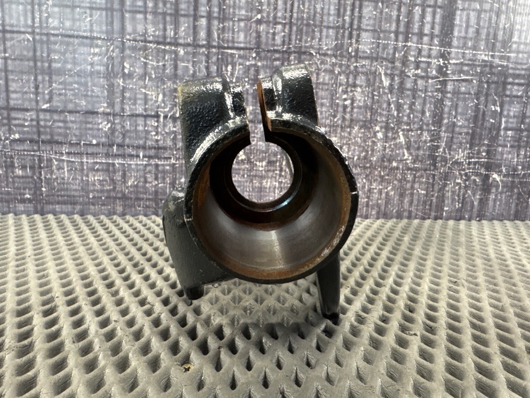 Кронштейн амортизатора, 1310 рублей, Красноярск