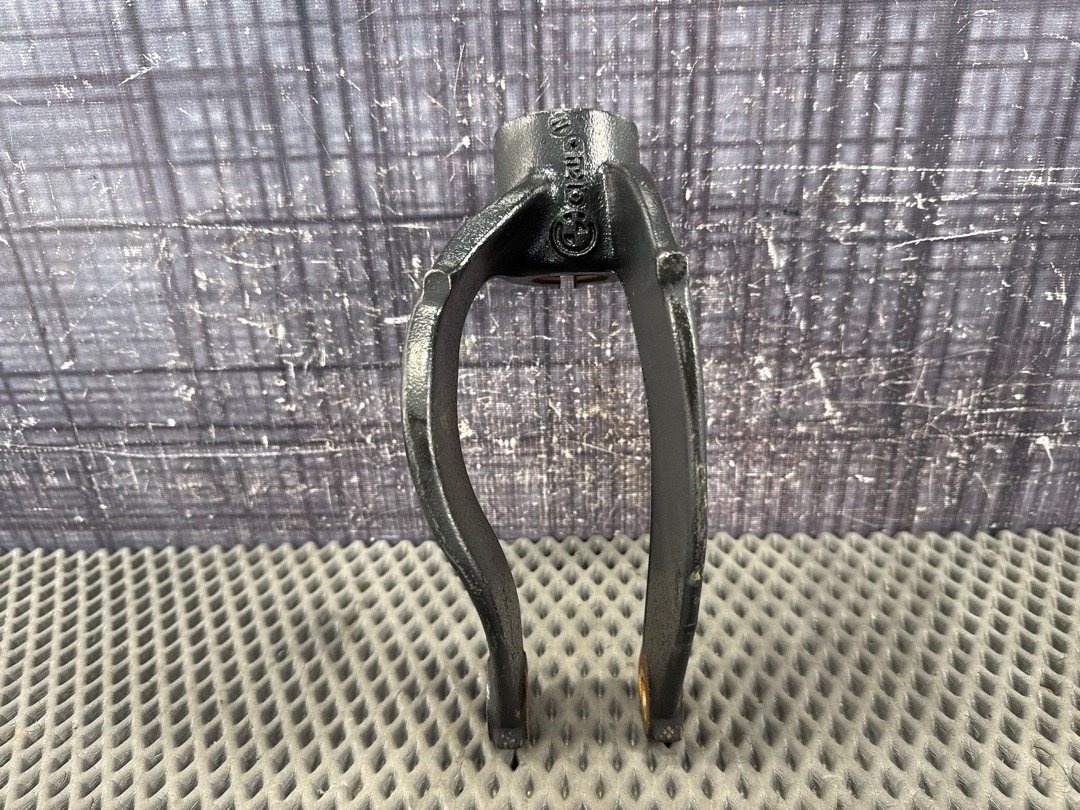 Кронштейн амортизатора, 1310 рублей, Красноярск