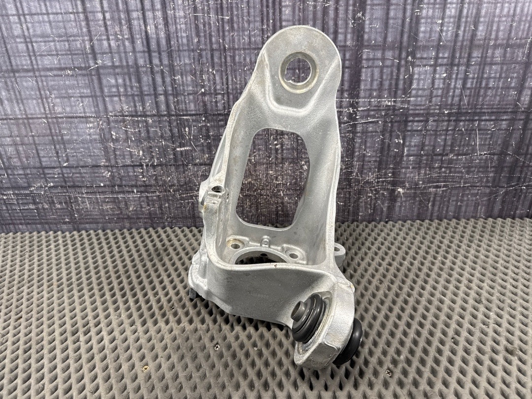 Поворотный кулак, 3260 рублей, Красноярск