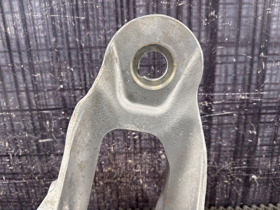 Поворотный кулак, 3260 рублей, Красноярск