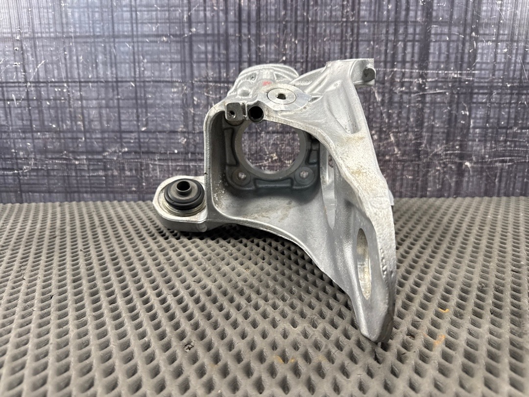 Поворотный кулак, 3260 рублей, Красноярск