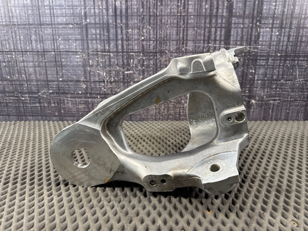 Поворотный кулак, 3260 рублей, Красноярск