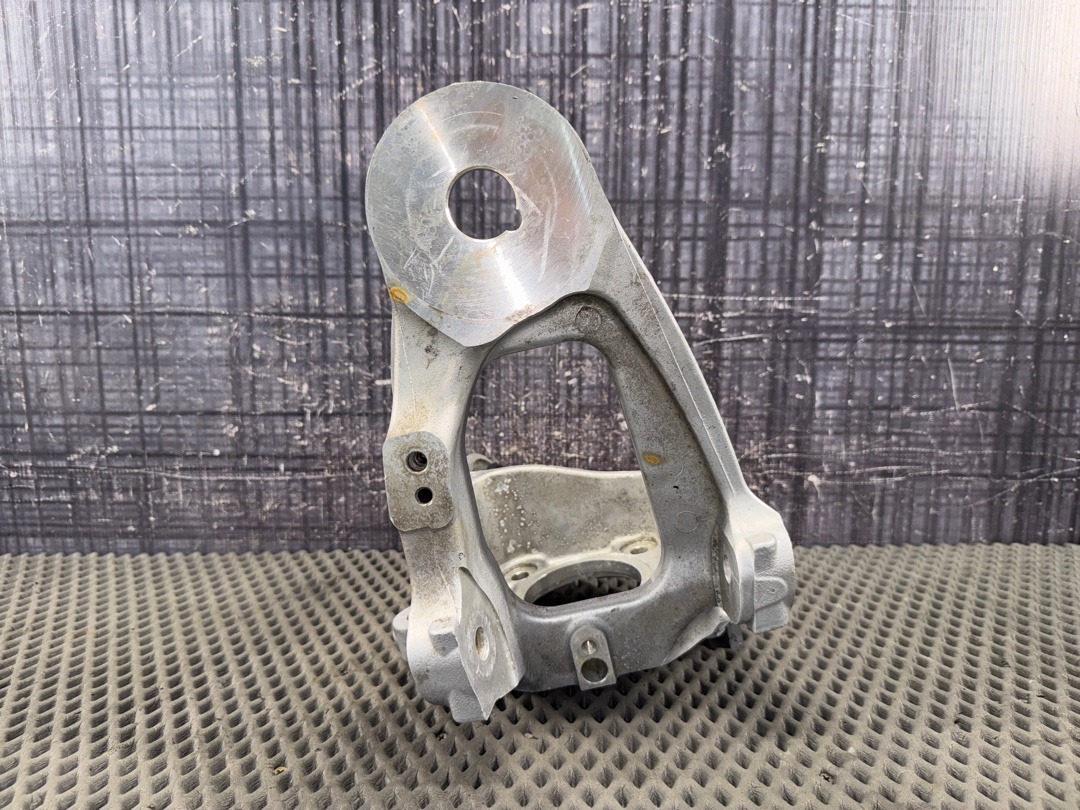 Поворотный кулак, 3260 рублей, Красноярск