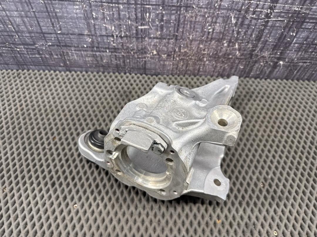 Поворотный кулак, 3260 рублей, Красноярск