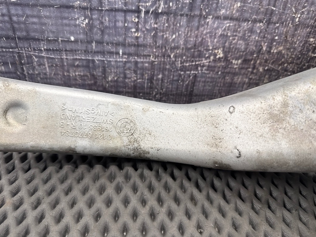 Поворотный кулак, 5960 рублей, Красноярск