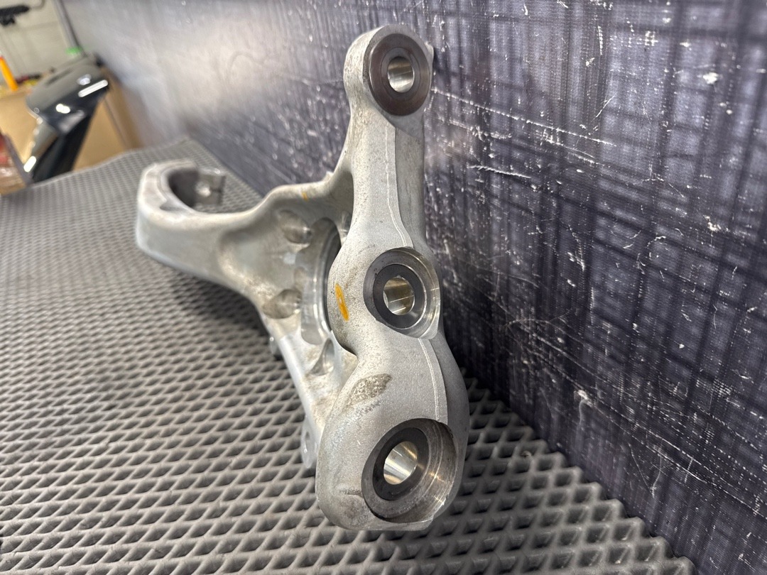 Поворотный кулак, 5960 рублей, Красноярск