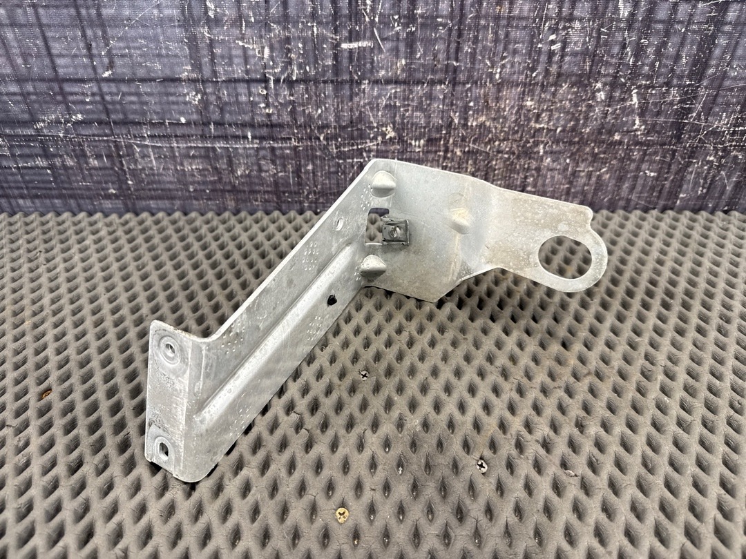 Крепление защиты двигателя, 1040 рублей, Красноярск